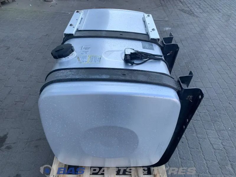 MAN Brandstoftank MAN 460 Liter 81272036021 - Fuel tank for Truck: picture 2 MAN Brandstoftank MAN 460 Liter 81272036021 - Fuel tank for Truck: picture 2