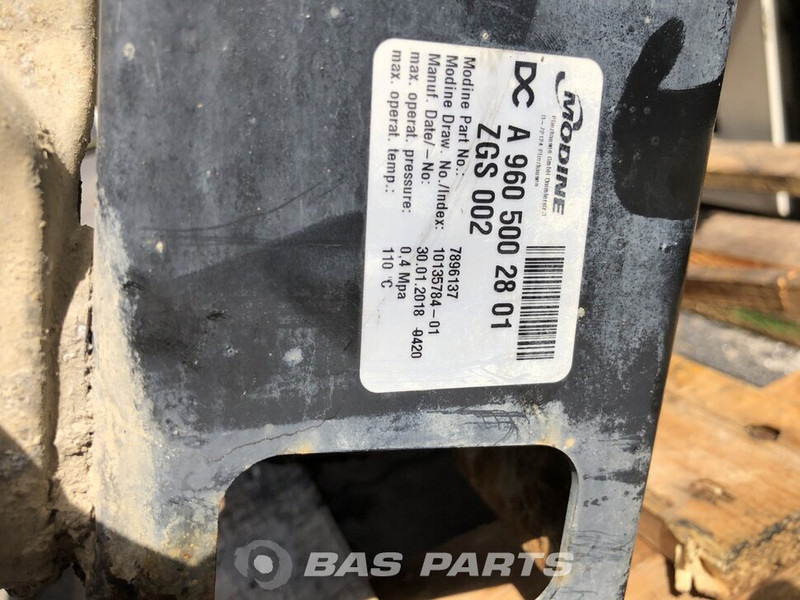 Mercedes-Benz Actros MP4 Koelerpakket Mercedes OM470LA 395 A 960 500 28 01 - Radiator for Truck: picture 4 Mercedes-Benz Actros MP4 Koelerpakket Mercedes OM470LA 395 A 960 500 28 01 - Radiator for Truck: picture 4