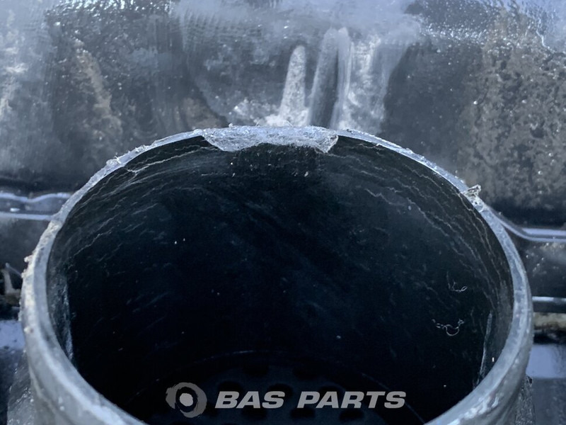 Mercedes-Benz Actros MP4 Koelerpakket Mercedes OM471LA 420 A 960 500 00 02 - Radiator for Truck: picture 3 Mercedes-Benz Actros MP4 Koelerpakket Mercedes OM471LA 420 A 960 500 00 02 - Radiator for Truck: picture 3