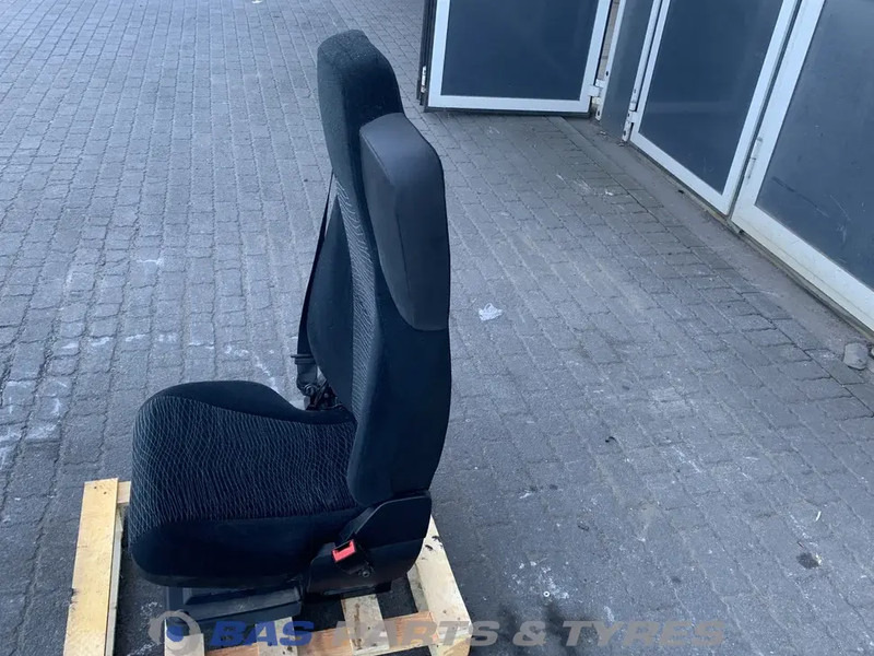 Mercedes-Benz Actros MP4 - Seat for Truck: picture 3 Mercedes-Benz Actros MP4 - Seat for Truck: picture 3