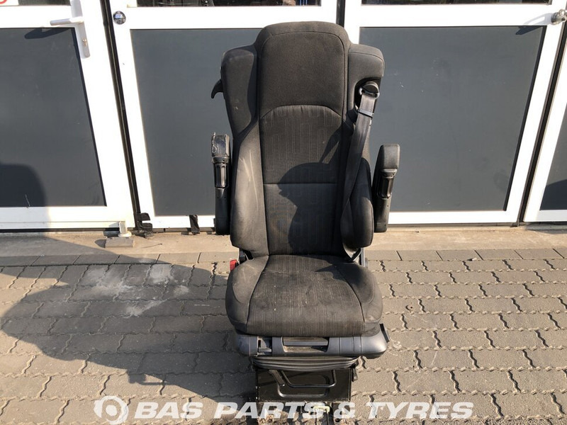 Mercedes-Benz Actros MP4 - Seat for Truck: picture 1 Mercedes-Benz Actros MP4 - Seat for Truck: picture 1