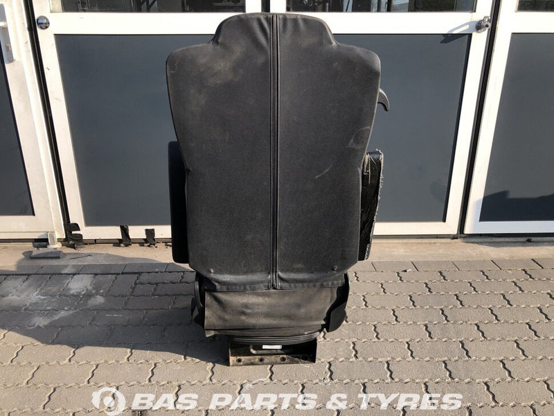 Mercedes-Benz Actros MP4 - Seat for Truck: picture 3 Mercedes-Benz Actros MP4 - Seat for Truck: picture 3