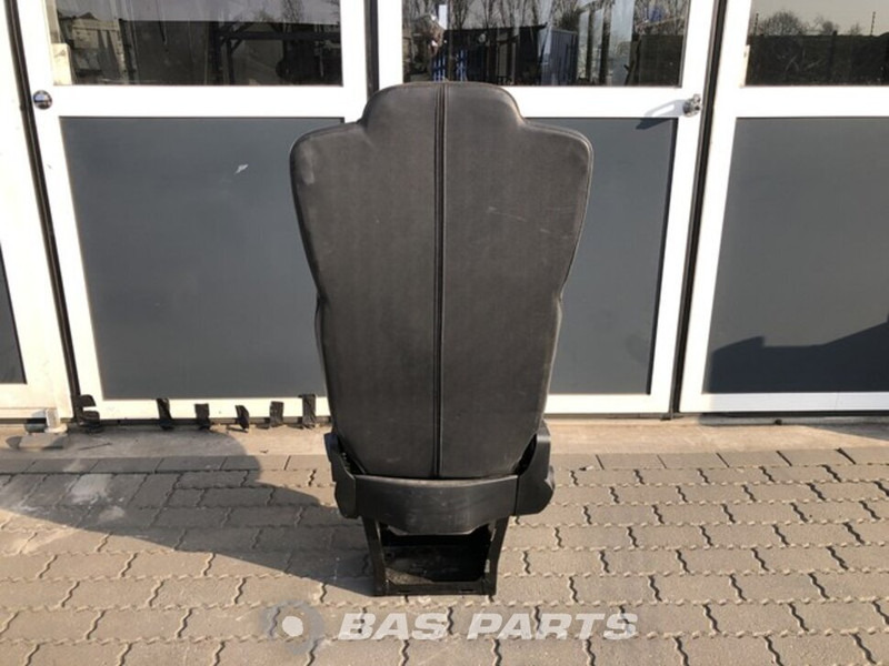 Mercedes-Benz Actros MP4 - Seat for Truck: picture 3 Mercedes-Benz Actros MP4 - Seat for Truck: picture 3
