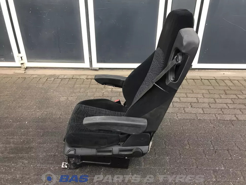 Mercedes-Benz Actros MP4 - Seat for Truck: picture 2 Mercedes-Benz Actros MP4 - Seat for Truck: picture 2
