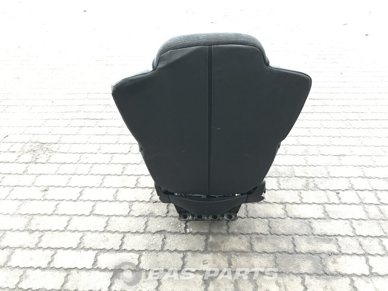 Mercedes-Benz Actros MP4 - Seat for Truck: picture 3 Mercedes-Benz Actros MP4 - Seat for Truck: picture 3