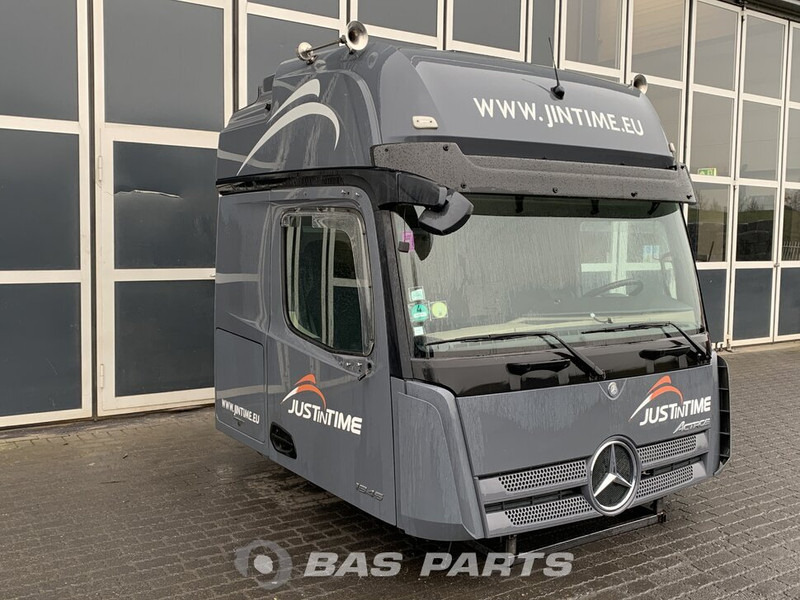 Mercedes-Benz Actros MP4 - Cab and interior for Truck: picture 2 Mercedes-Benz Actros MP4 - Cab and interior for Truck: picture 2