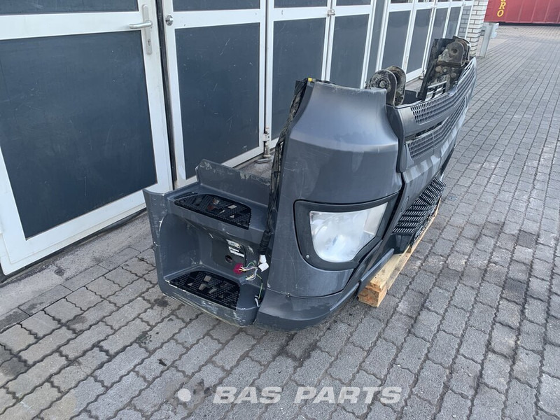 Mercedes-Benz Antos MP4 Bumper Mercedes A 960 880 63 72 - Bumper for Truck: picture 3 Mercedes-Benz Antos MP4 Bumper Mercedes A 960 880 63 72 - Bumper for Truck: picture 3