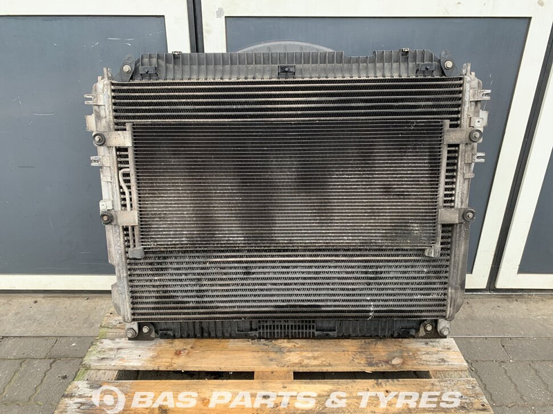 Mercedes-Benz Antos MP4 Koelerpakket Mercedes OM470LA 430 A 960 500 28 01 - Radiator for Truck: picture 2 Mercedes-Benz Antos MP4 Koelerpakket Mercedes OM470LA 430 A 960 500 28 01 - Radiator for Truck: picture 2