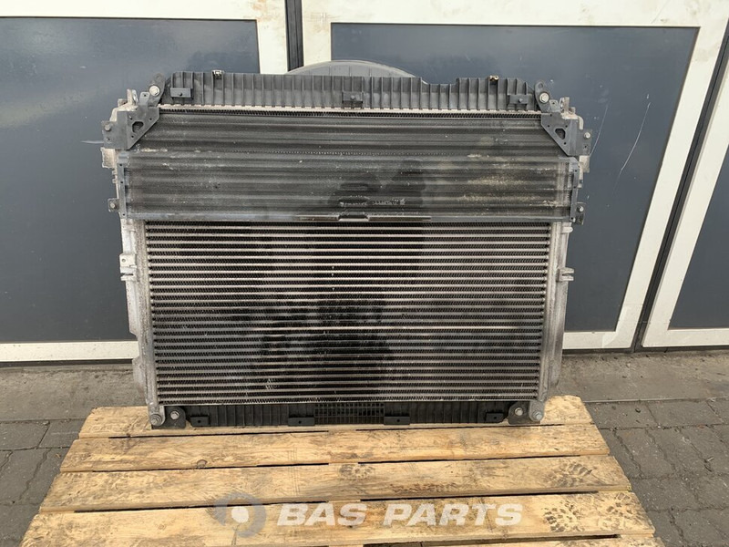 Mercedes-Benz Antos MP4 Koelerpakket Mercedes OM470LA A 960 500 28 01 - Radiator for Truck: picture 2 Mercedes-Benz Antos MP4 Koelerpakket Mercedes OM470LA A 960 500 28 01 - Radiator for Truck: picture 2