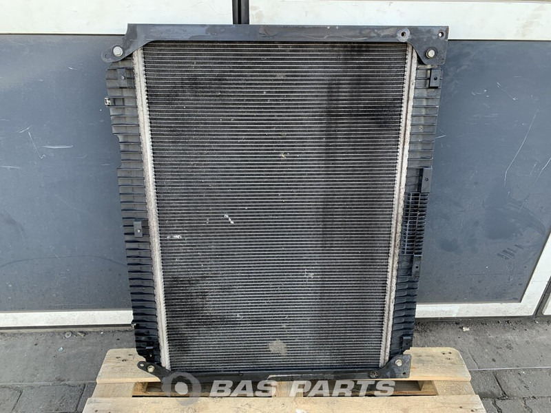 Mercedes-Benz Antos MP4 Radiator Mercedes OM936LA 240 A 960 500 29 01 - Radiator for Truck: picture 1 Mercedes-Benz Antos MP4 Radiator Mercedes OM936LA 240 A 960 500 29 01 - Radiator for Truck: picture 1