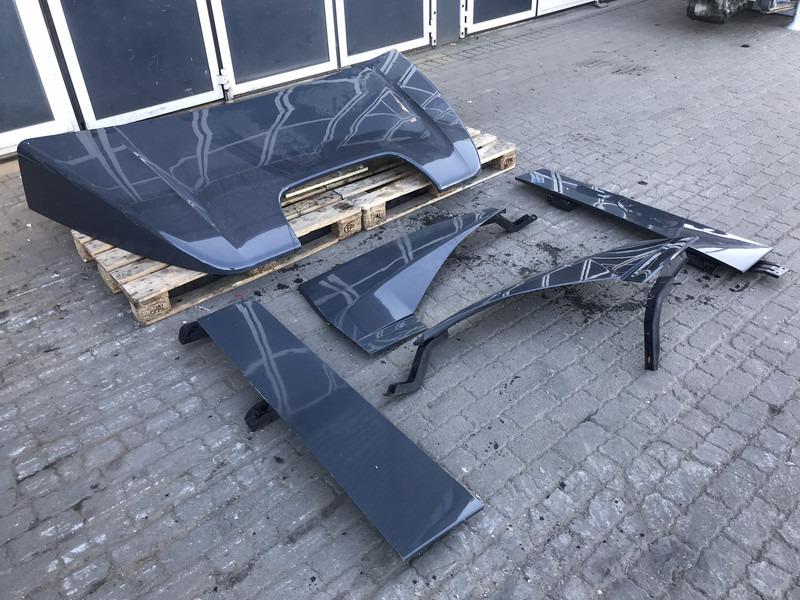 Mercedes-Benz Antos MP4 Spoilerset Mercedes ClassicSpace M-cab L1EH1 A 960 790 27 44 - Aerodynamics/ Spoiler for Truck: picture 3 Mercedes-Benz Antos MP4 Spoilerset Mercedes ClassicSpace M-cab L1EH1 A 960 790 27 44 - Aerodynamics/ Spoiler for Truck: picture 3