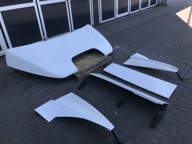 Mercedes-Benz Antos MP4 Spoilerset Mercedes ClassicSpace M-cab L1EH1 A 960 790 27 44 - Aerodynamics/ Spoiler for Truck: picture 3 Mercedes-Benz Antos MP4 Spoilerset Mercedes ClassicSpace M-cab L1EH1 A 960 790 27 44 - Aerodynamics/ Spoiler for Truck: picture 3