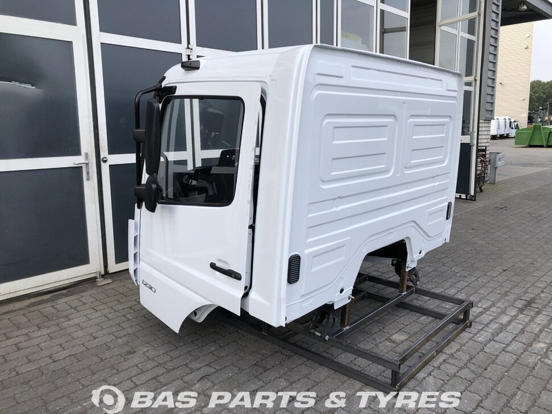 Mercedes-Benz Atego MP4 Mercedes ClassicSpace S-cab L1H1 A 973 600 00 20 - Cab and interior for Truck: picture 3 Mercedes-Benz Atego MP4 Mercedes ClassicSpace S-cab L1H1 A 973 600 00 20 - Cab and interior for Truck: picture 3