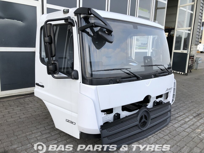 Mercedes-Benz Atego MP4 Mercedes ClassicSpace S-cab L1H1 A 973 600 00 20 - Cab and interior for Truck: picture 2 Mercedes-Benz Atego MP4 Mercedes ClassicSpace S-cab L1H1 A 973 600 00 20 - Cab and interior for Truck: picture 2