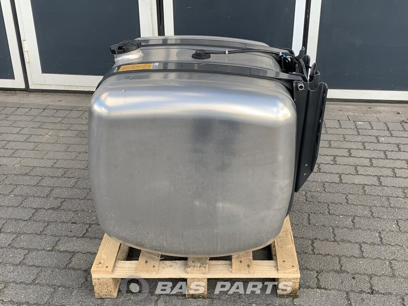 Mercedes-Benz Brandstoftank Mercedes 360 Liter A 960 470 51 04 - Fuel tank for Truck: picture 2 Mercedes-Benz Brandstoftank Mercedes 360 Liter A 960 470 51 04 - Fuel tank for Truck: picture 2