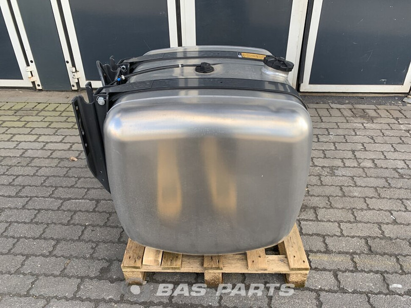 Mercedes-Benz Brandstoftank Mercedes 360 Liter A 960 470 51 04 - Fuel tank for Truck: picture 4 Mercedes-Benz Brandstoftank Mercedes 360 Liter A 960 470 51 04 - Fuel tank for Truck: picture 4