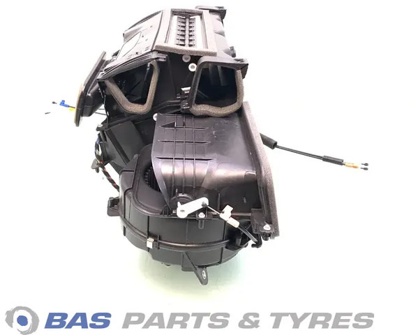 Mercedes-Benz verwarmingsunit Mercedes A 002 830 20 60 - Heating/ Ventilation for Truck: picture 2 Mercedes-Benz verwarmingsunit Mercedes A 002 830 20 60 - Heating/ Ventilation for Truck: picture 2