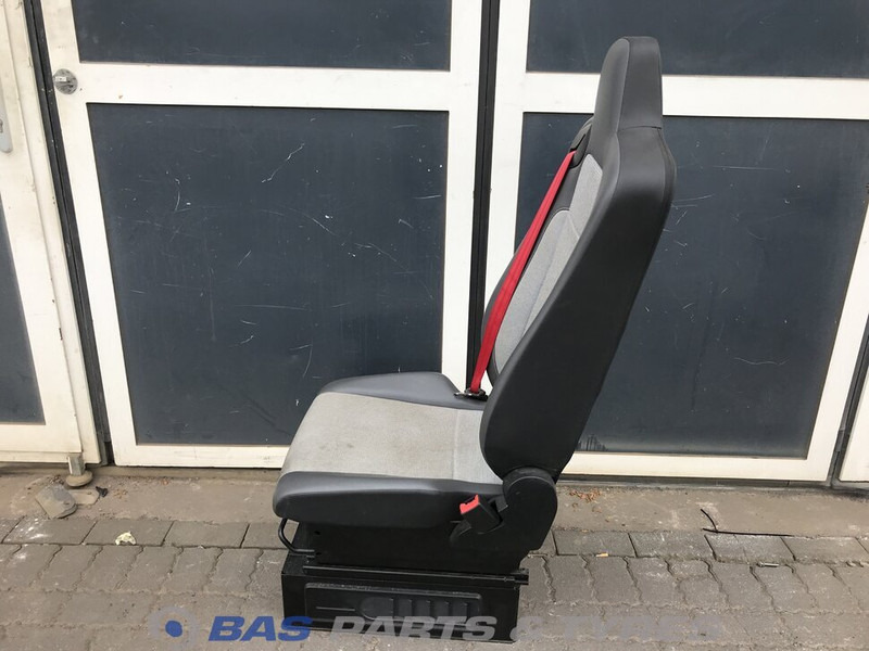 Renault C-Serie Bijrijdersstoel Renault 7482269090 - Seat for Truck: picture 2 Renault C-Serie Bijrijdersstoel Renault 7482269090 - Seat for Truck: picture 2