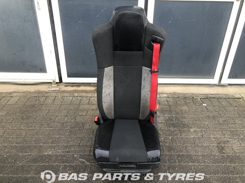 Renault D-Serie - Seat for Truck: picture 1 Renault D-Serie - Seat for Truck: picture 1