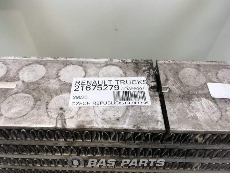 Renault Intercooler Renault 7421675279 - Intercooler for Truck: picture 3 Renault Intercooler Renault 7421675279 - Intercooler for Truck: picture 3