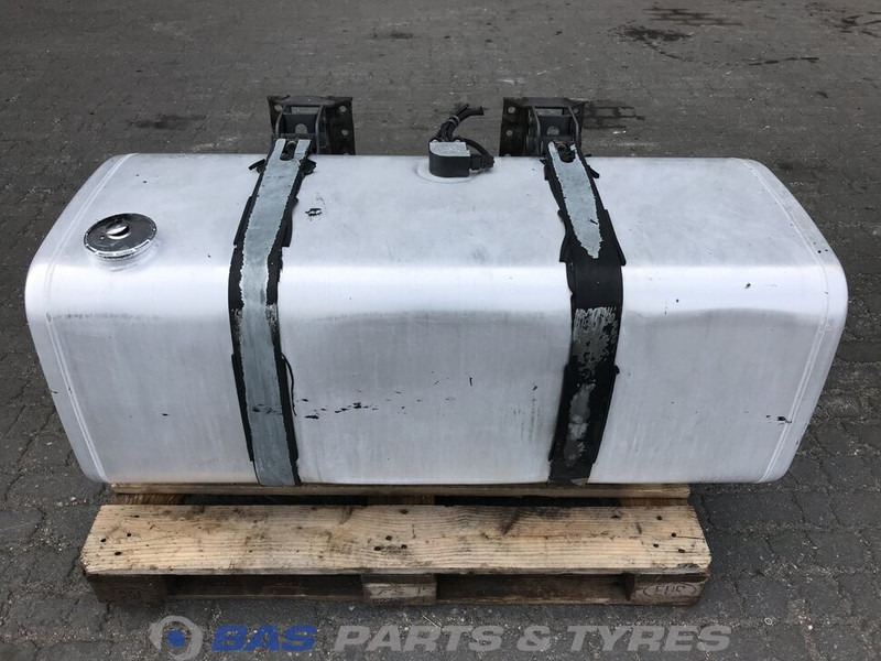 Renault - Fuel tank for Truck: picture 1 Renault - Fuel tank for Truck: picture 1