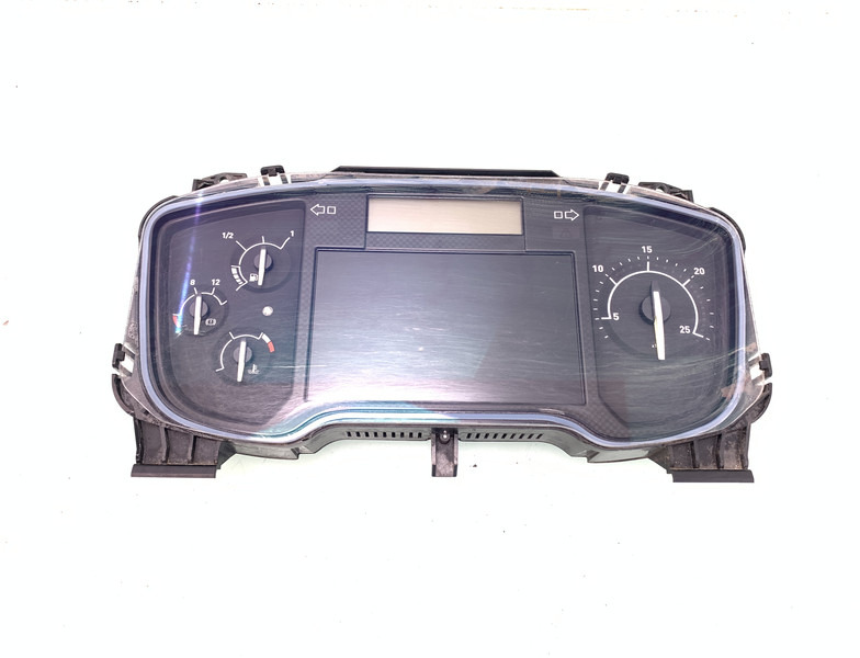 Renault T-Serie Instrumentenpaneel Renault 7421627137 - Dashboard for Truck: picture 1 Renault T-Serie Instrumentenpaneel Renault 7421627137 - Dashboard for Truck: picture 1