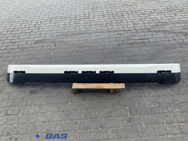 Scania - Sun visor for Truck: picture 1 Scania - Sun visor for Truck: picture 1