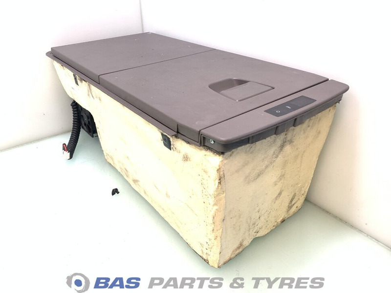 Scania R-Serie NextGen Koelkast Scania 30 Liter - Spare parts for Truck: picture 1 Scania R-Serie NextGen Koelkast Scania 30 Liter - Spare parts for Truck: picture 1