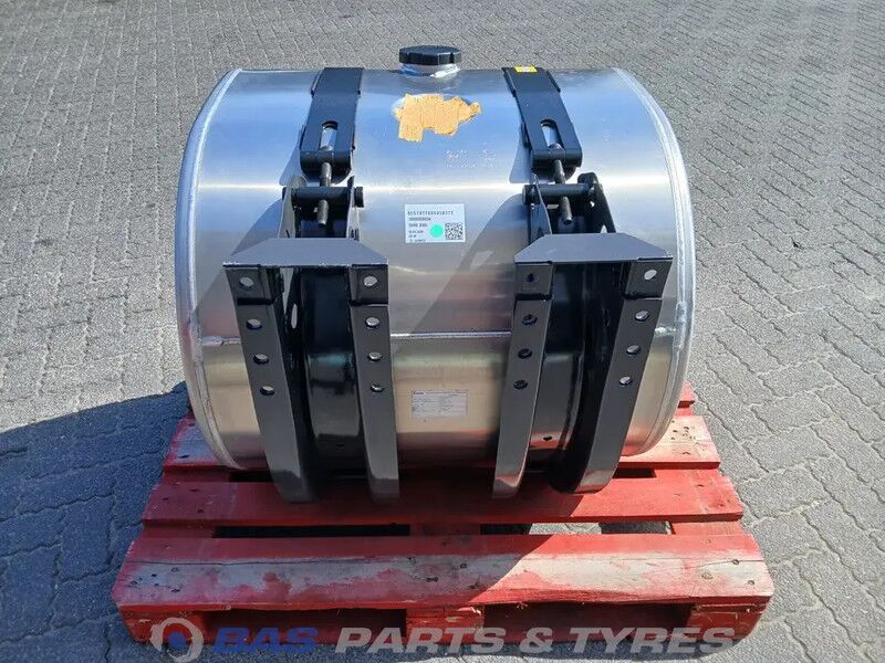 Volvo Brandstoftank Volvo 330 Liter G0803 - Fuel tank for Truck: picture 3 Volvo Brandstoftank Volvo 330 Liter G0803 - Fuel tank for Truck: picture 3