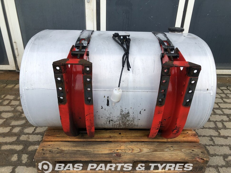 Volvo Brandstoftank Volvo 490 Liter G0000183 - Fuel tank for Truck: picture 3 Volvo Brandstoftank Volvo 490 Liter G0000183 - Fuel tank for Truck: picture 3