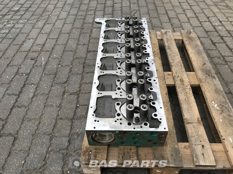 Volvo Cilinderkop Volvo D13K 500 22772405 - Cylinder block for Truck: picture 2 Volvo Cilinderkop Volvo D13K 500 22772405 - Cylinder block for Truck: picture 2