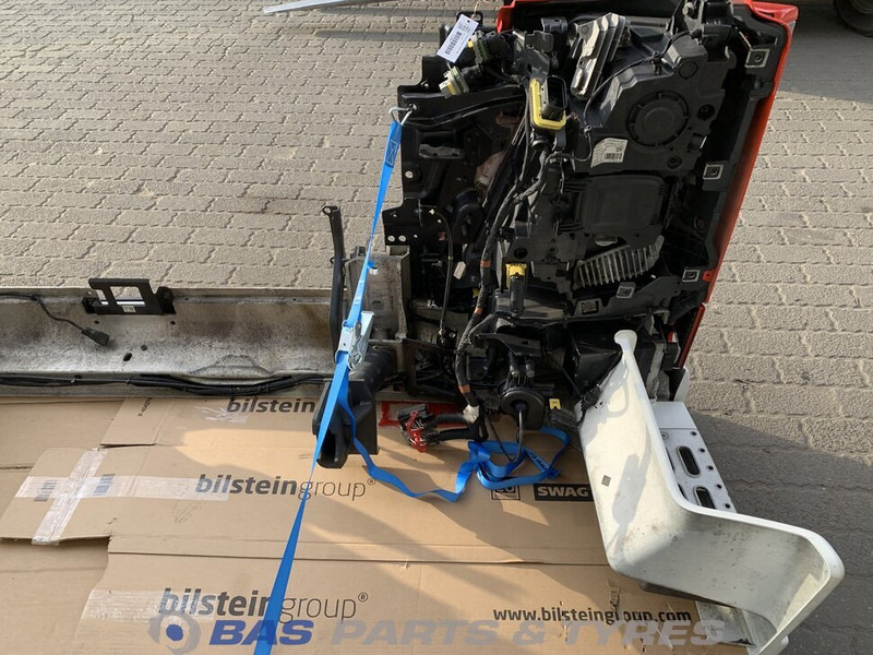 Volvo FH4 Bumper Volvo 82491840 - Bumper for Truck: picture 5 Volvo FH4 Bumper Volvo 82491840 - Bumper for Truck: picture 5