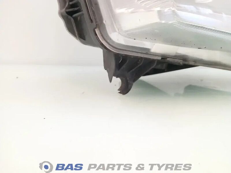 Volvo FH4 Koplamp Rechts LHD 21221137 - Headlight for Truck: picture 4 Volvo FH4 Koplamp Rechts LHD 21221137 - Headlight for Truck: picture 4