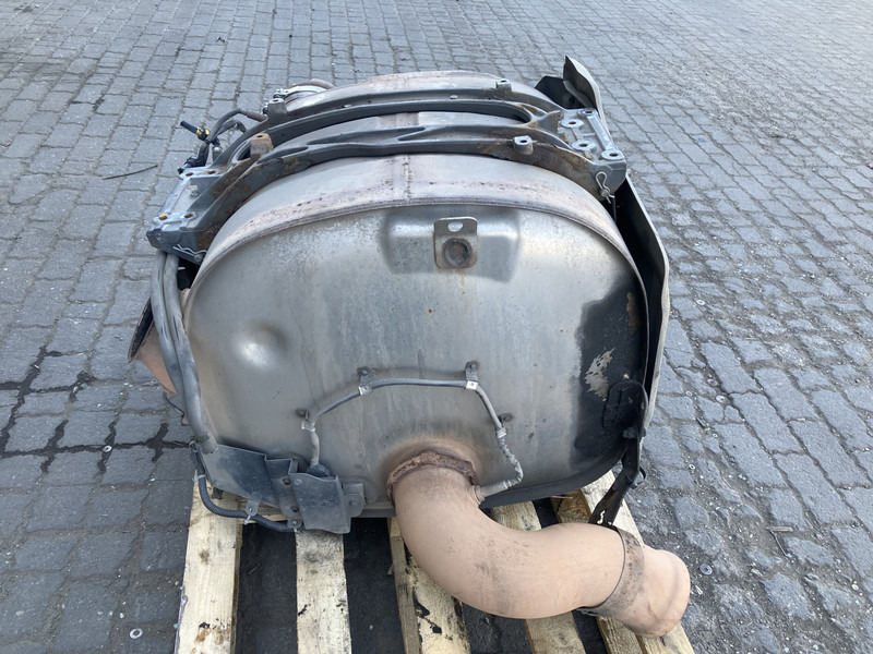 Volvo FH4 - Muffler for Truck: picture 3 Volvo FH4 - Muffler for Truck: picture 3