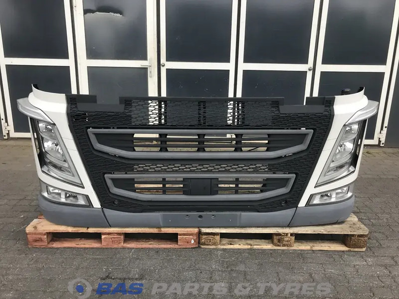 Volvo FH4 - Bumper for Truck: picture 1 Volvo FH4 - Bumper for Truck: picture 1