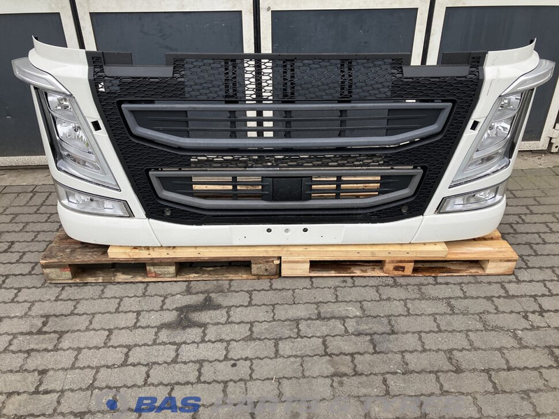Volvo FH4 - Bumper for Truck: picture 1 Volvo FH4 - Bumper for Truck: picture 1
