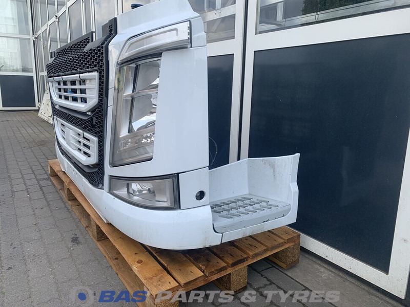 Volvo FH4 - Bumper for Truck: picture 2 Volvo FH4 - Bumper for Truck: picture 2