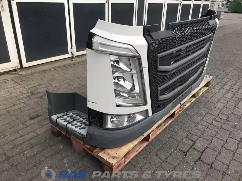 Volvo FH4 - Bumper for Truck: picture 3 Volvo FH4 - Bumper for Truck: picture 3