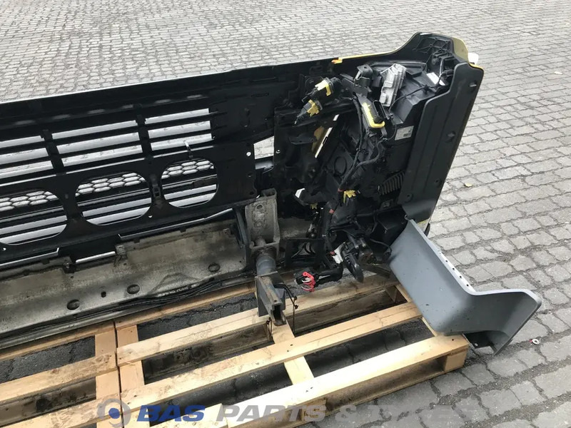 Volvo FM4 Bumper Volvo 21963534 - Bumper for Truck: picture 5 Volvo FM4 Bumper Volvo 21963534 - Bumper for Truck: picture 5