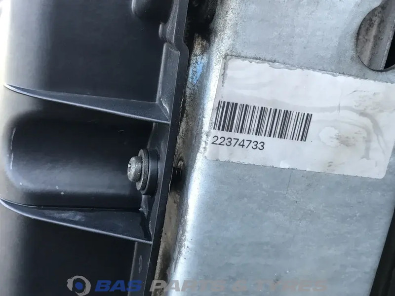Volvo FM4 - Radiator for Truck: picture 3 Volvo FM4 - Radiator for Truck: picture 3