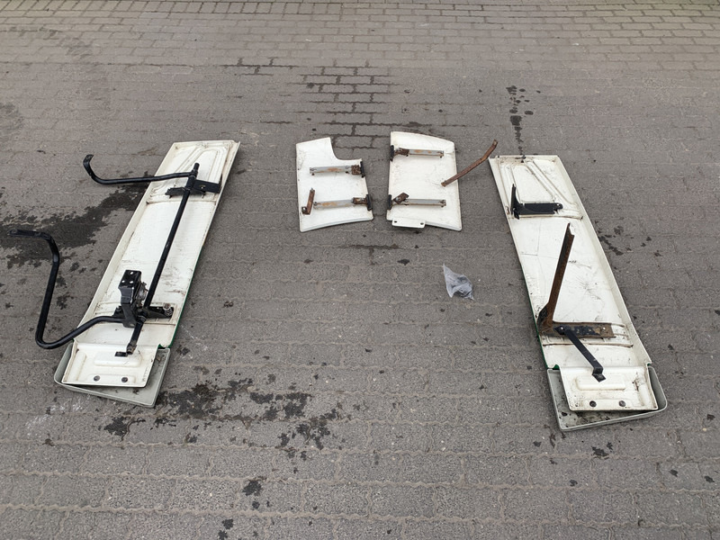 Volvo FM4 Zijfenderset Volvo Globetrotter L2H2 24425776 - Aerodynamics/ Spoiler for Truck: picture 3 Volvo FM4 Zijfenderset Volvo Globetrotter L2H2 24425776 - Aerodynamics/ Spoiler for Truck: picture 3