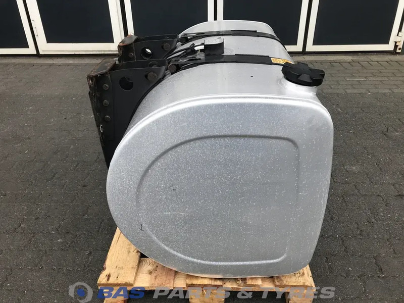 Volvo  - Fuel tank for Truck: picture 2 Volvo  - Fuel tank for Truck: picture 2