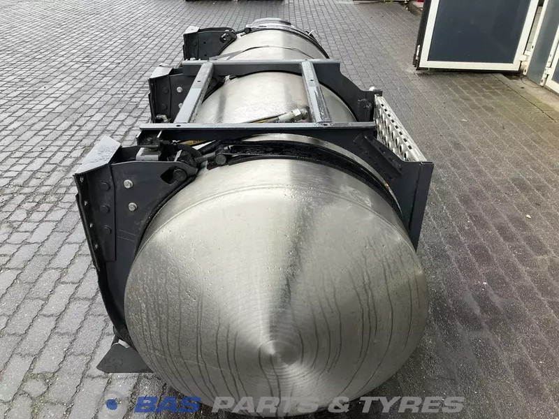 Volvo - Fuel tank for Truck: picture 2 Volvo - Fuel tank for Truck: picture 2