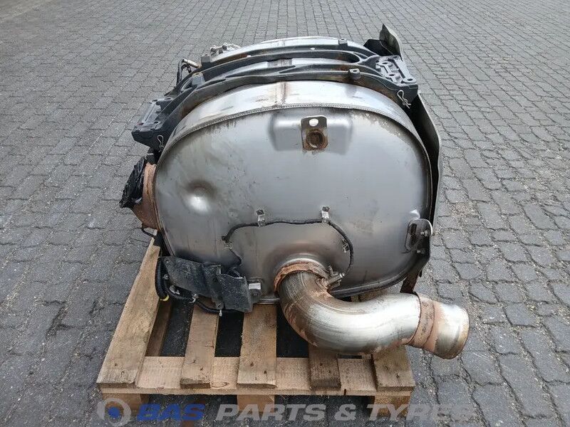 Volvo Uitlaatdemper Volvo 22396037 - Muffler for Truck: picture 4 Volvo Uitlaatdemper Volvo 22396037 - Muffler for Truck: picture 4