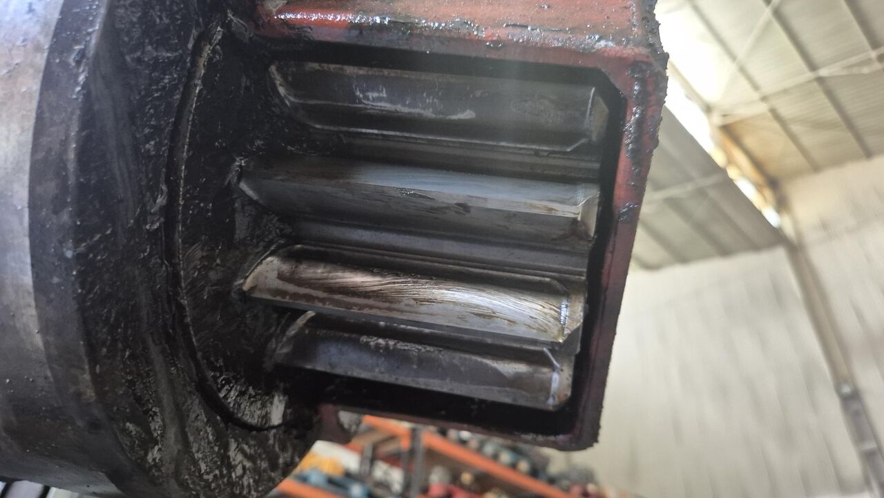 SAT 300/213 LIEBHERR R944 - Swing motor for Construction machinery: picture 4 SAT 300/213 LIEBHERR R944 - Swing motor for Construction machinery: picture 4