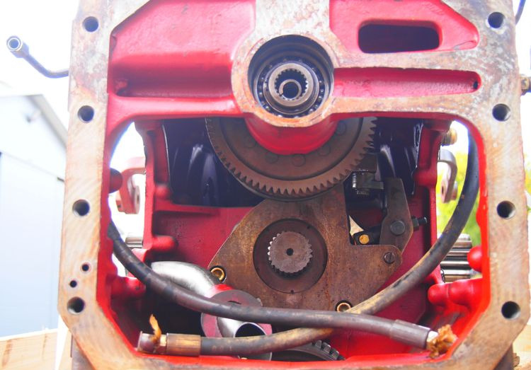 Części do Ciągnika Massey Ferguson MF 3000, 6000  Tylny most z podnośnikiem od MF 3000, 6000 - Rear axle for Agricultural machinery: picture 3 Części do Ciągnika Massey Ferguson MF 3000, 6000  Tylny most z podnośnikiem od MF 3000, 6000 - Rear axle for Agricultural machinery: picture 3