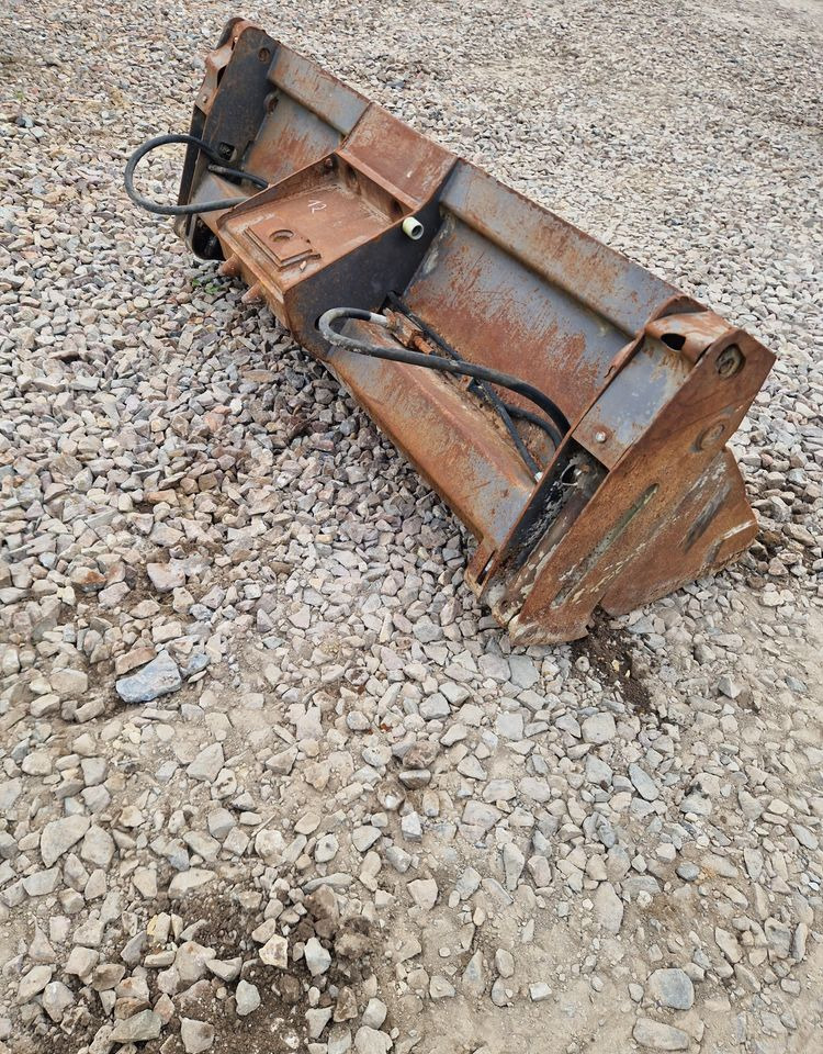 Koparka kołowa Mecalac MECALAC 4w1 lub 3w1 2012 Łyżka 4w1 Mecalac 10, 12 - Excavator bucket for Construction machinery: picture 4 Koparka kołowa Mecalac MECALAC 4w1 lub 3w1 2012 Łyżka 4w1 Mecalac 10, 12 - Excavator bucket for Construction machinery: picture 4