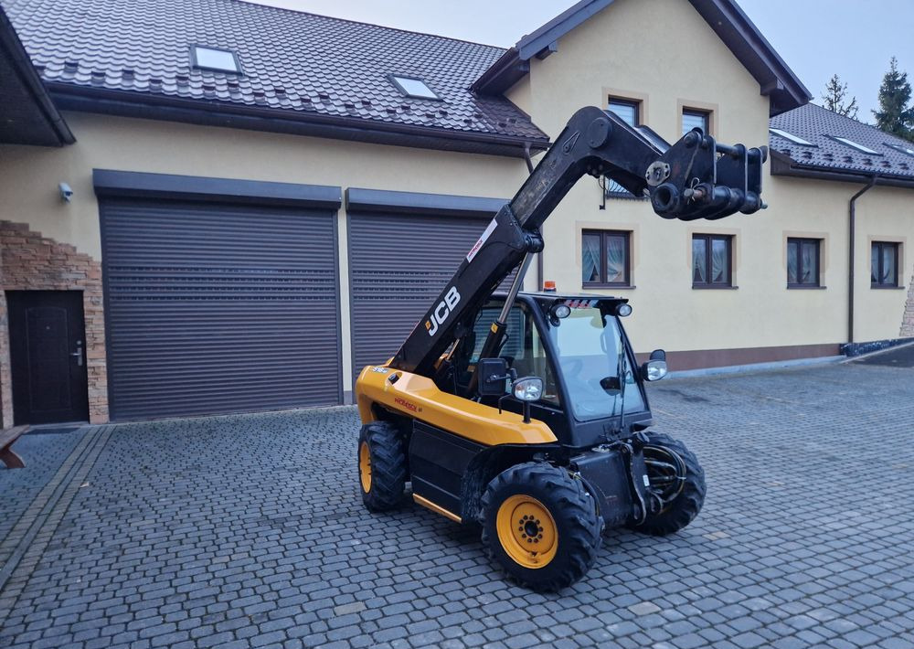 Ładowarka teleskopowa JCB 516-40 2017 Ładowarka teleskopowa JCB - Telescopic handler: picture 1 Ładowarka teleskopowa JCB 516-40 2017 Ładowarka teleskopowa JCB - Telescopic handler: picture 1