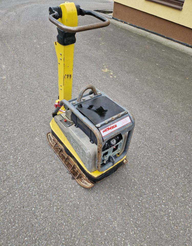 Ubijarka Wacker DPU 4545 2018 Ubijarka zagęszczarka płyta Wacker DPU 4545 - Vibratory plate: picture 2 Ubijarka Wacker DPU 4545 2018 Ubijarka zagęszczarka płyta Wacker DPU 4545 - Vibratory plate: picture 2