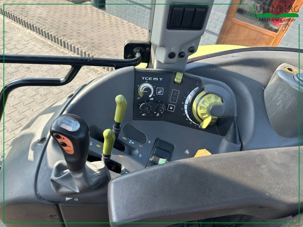Farm tractor Claas Arion 610 C: picture 8